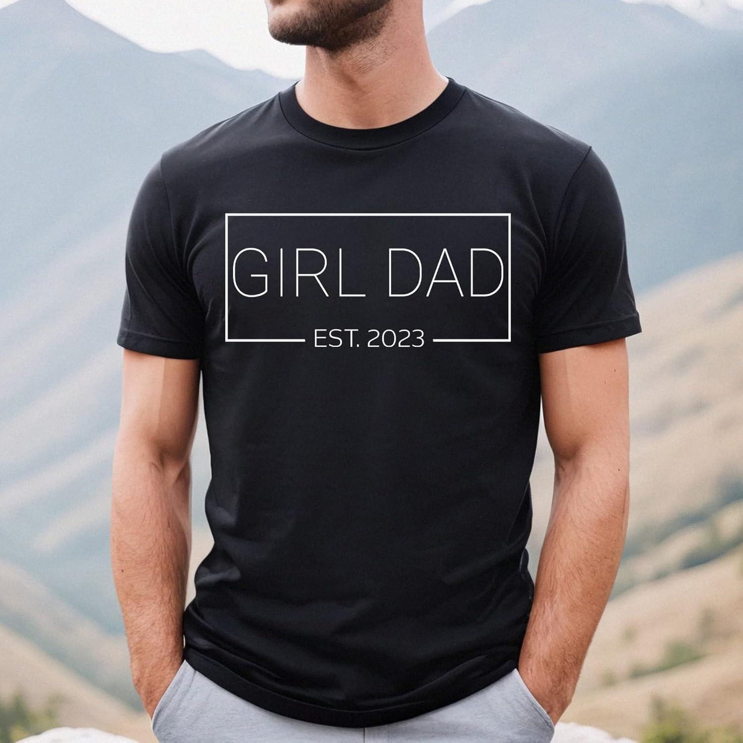 imageNAZENTI Personalized Fist Bump Dad Grandpa Shirt Custom Fathers Day Shirt Gift for Men on Fathers Day Birthday S4XLA11 Papa