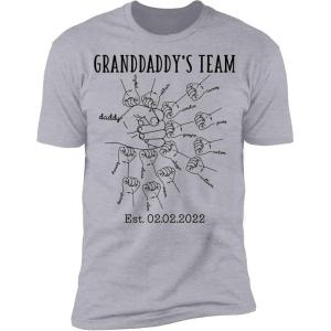 NAZENTI Hand Drawn Daddy Child Fist Bump Fathers Day Shirt Custom Dad Shirt Personalized Tshirt Grandpa Fathers Day T-Shirt(14 Hands)