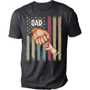 NAZENTI Personalized Fist Bump Dad Grandpa Shirt Custom Father’s Day Shirt Gift for Men on Fathers Day Birthday S-4XL(#A16 Dad)