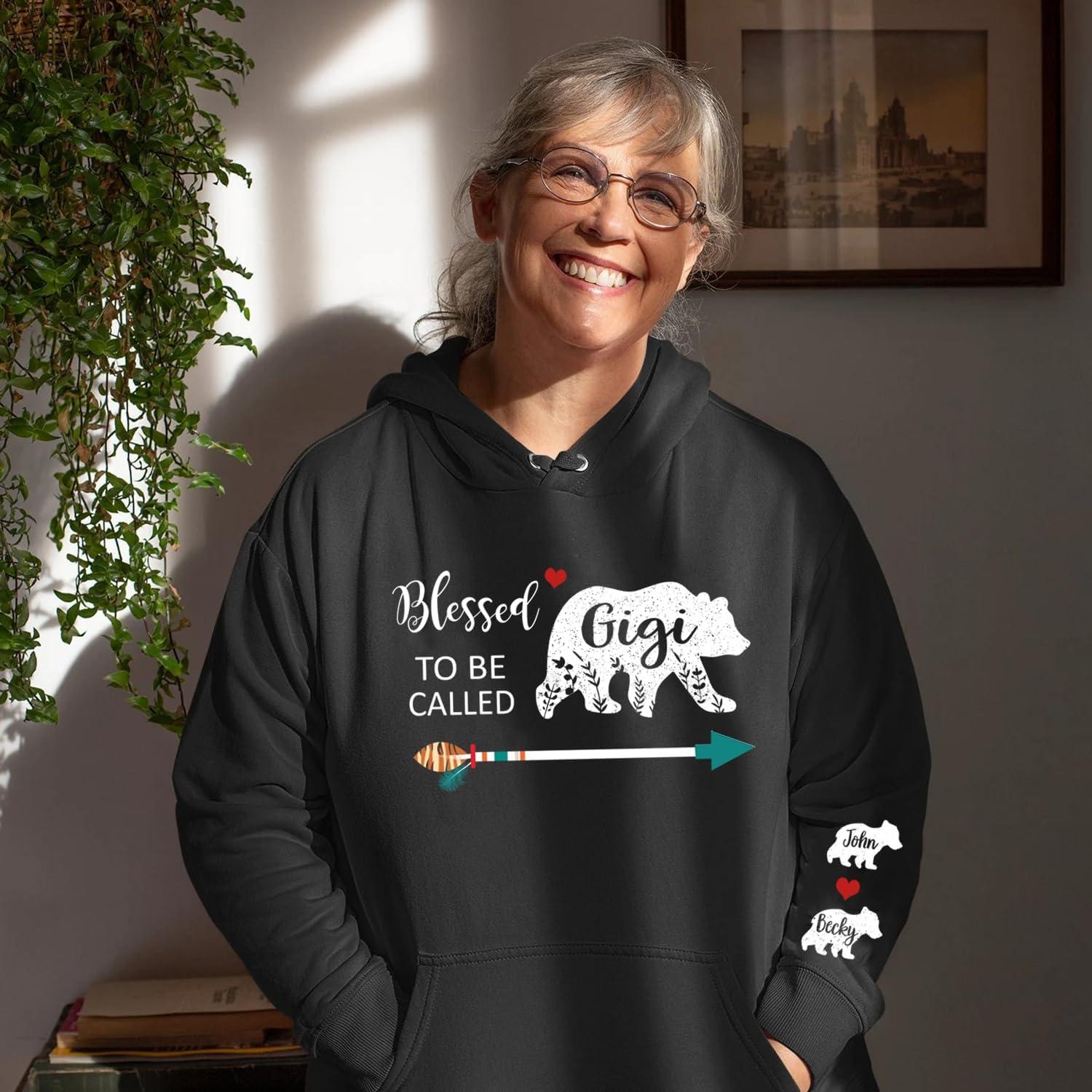 imageNAZENTI Custom Grandma amp Mom Sweatshirt Kids Name EST 2024 Mothers Day GiftAgigi