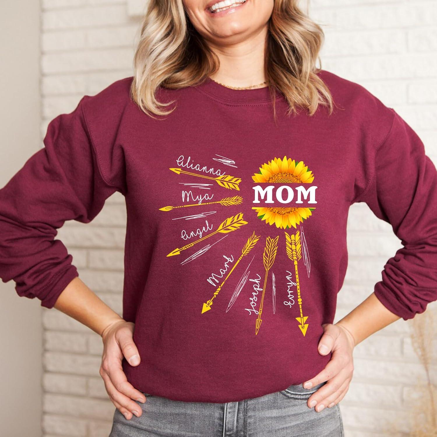 imageNAZENTI Personalized Grandma Sunflower Shirt Custom Grandma Shirt Christmas Mothers Day Shirt Gifts for Grandma Nana MomAmom