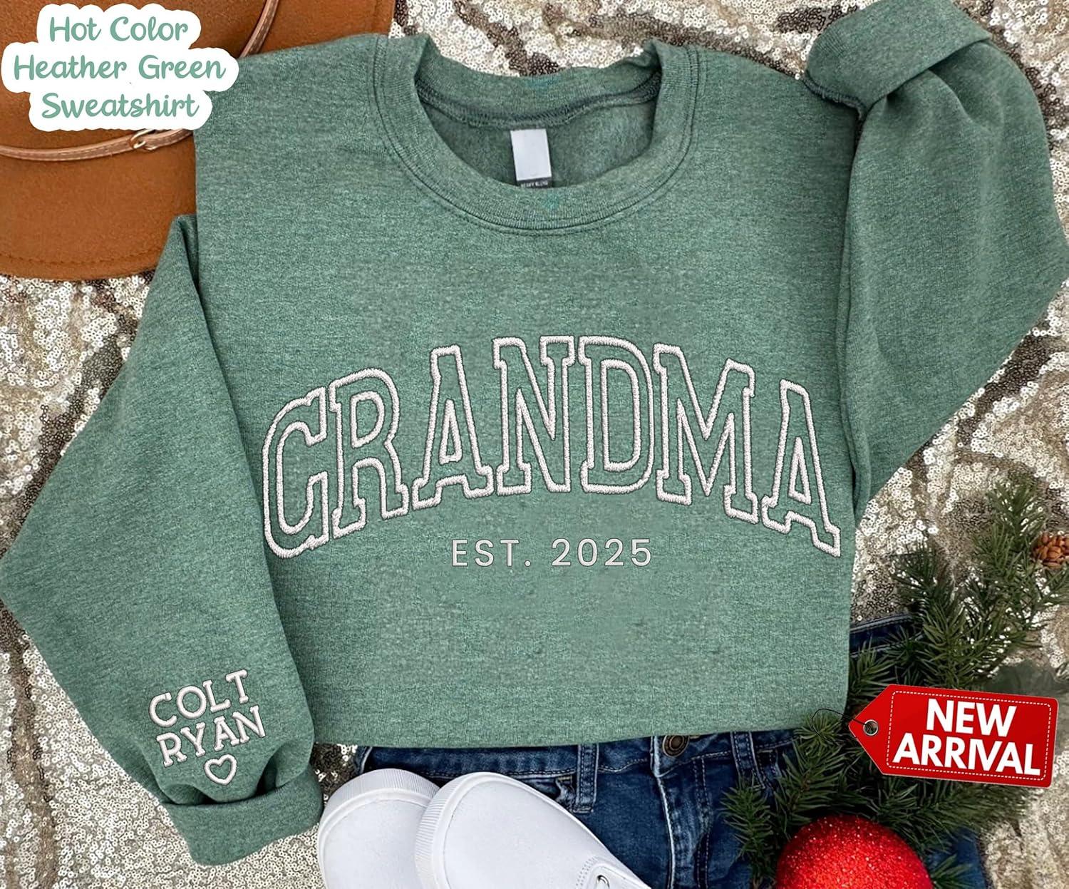 imageNAZENTI Embroidered Mama Sweatshirt Mothers Day Pullover Grandma Crewneck New Mom Apparel Womens Holiday SweaterD2 Grandma