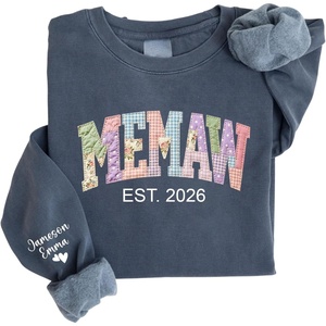 NAZENTI Personalized Patchwork Floral Mama Sweatshirt, Custom Grandma Sweatshirt with Name on Sleeve, Mothers Day Shirt Gifts(Memaw)